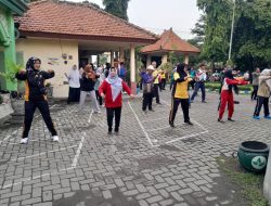 Bangun Kebugaran Dan Soliditas Polsek Krian Tunjukan Komitmen Lewat Senam Bersama