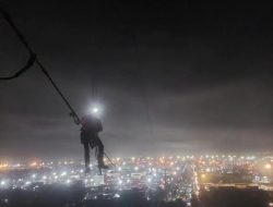 Cuaca Buruk di Surabaya, PLN UIT JBM Gerak Cepat Tangani Gangguan Jaringan Transmisi