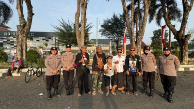 Polwan Polresta Sidoarjo Humanis Amankan Car Free Day Di Alun-alun Sidoarjo