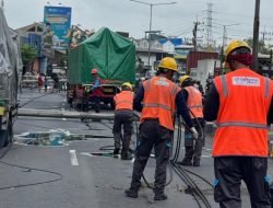 PLN Gerak Cepat Pulihkan Jaringan Listrik Di Taman Sidoarjo