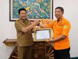 Pemkab Sidoarjo Terima Penghargaan Atas Dukungan pada Operasi SAR Bangunan Runtuh di Ponpes Al-Khoziny Kab.Sidoarjo.