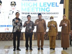 Percepat dan Perluas Transaksi Digital, Pemkab Sidoarjo Segera Terapkan QRIS Tap.