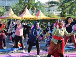 Rayakan Hari Kartini, Aston Sidoarjo Gelar Poundfit Kartini Power Move