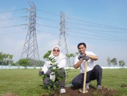 Peringati Hari Bumi, PLN UIT JBM Tanam Pohon dan Perkuat Program GI Andal di GI Jatigedong