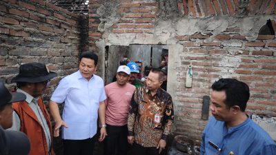 Bupati Sidoarjo Pastikan Korban Kebakaran di Desa Grinting Dapat Bantuan Renovasi Rumah.