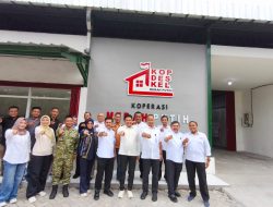 Bupati Subandi Dampingi Staf Khusus Kepresidenan Tinjau Koperasi Merah Putih di Sumorame dan Rangkah Kidul