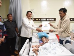 Bupati Pastikan Perawatan Intensif M. Izzan di RSUD R.T. Notopuro