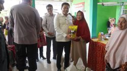 Libur 1 Muharram, Bupati Sidoarjo Salurkan Bantuan Pangan untuk 934 Warga Sukodono