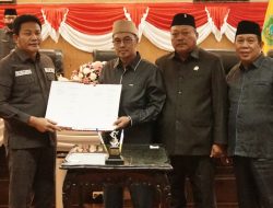 Pendapatan Melampaui Target, Defisit Berbalik Jadi Surplus.Banggar DPRD Sidoarjo Soroti Kinerja APBD 2025
