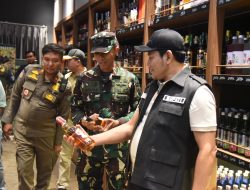 Bupati  Subandi Tindak Tegas,Tutup Tiga Toko Miras  Di Sidoarjo