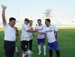 Perkuat Sinergi  DPRD Sidoarjo Dengan Pemkab Lewat Main Bola Bareng di Gelora Delta