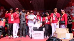 Semarak HUT ke-81 RI, Wabup Mimik Idayana Buka Rangkaian Jalan Sehat dan Karnaval di Sidoarjo