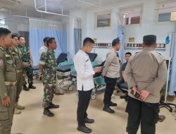 Kapolsek Sidoarjo Kota Jenguk Santri Putat dalam Perawatan Medis