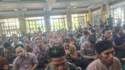 Polisi dan Masyarakat Doakan Kesembuhan Santri Ponpes Manbaul Hikam