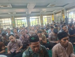 Polisi dan Masyarakat Doakan Kesembuhan Santri Ponpes Manbaul Hikam