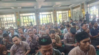 Polisi dan Masyarakat Doakan Kesembuhan Santri Ponpes Manbaul Hikam