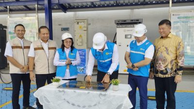 PLN UID Resmikan SPKLU Depan Kantor PLN UP3 Surabaya Barat