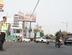 Polresta Sidoarjo dan Jajaran turun langsung Pengaturan lalu lintas Berikan Rasa Nyaman Masyarakat